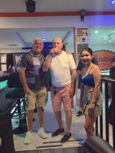 644582592 122125289415116044 8180714403774292185 N